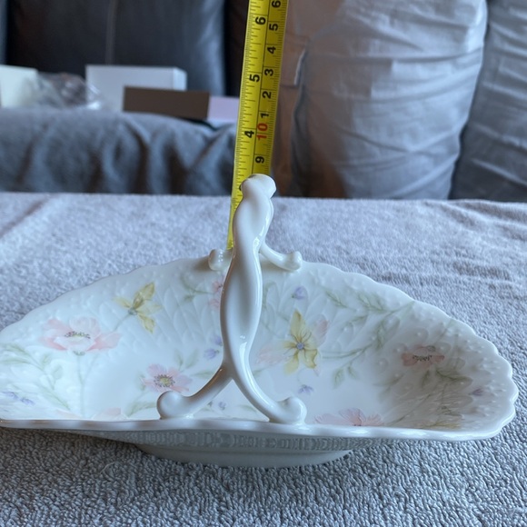 MIKASA “Pastel Garden” Basket Bone China Original Box - Picture 4 of 7